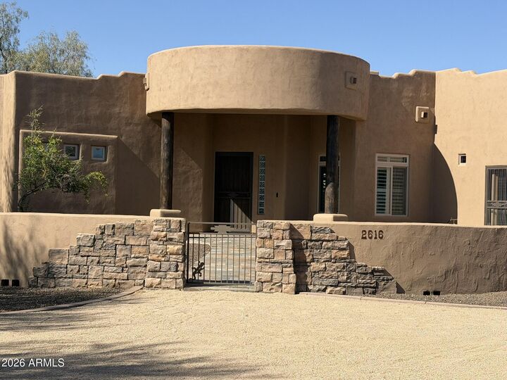 Property Photo:  2616 W Canyon Road  AZ 85086 