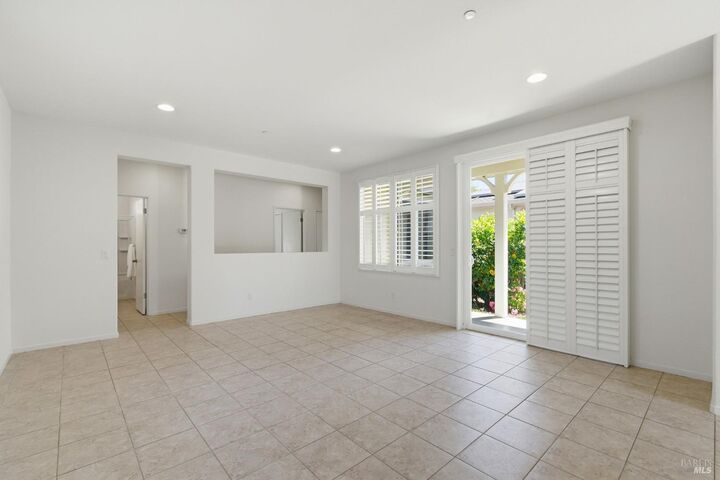 Property Photo:  9353 Oak Trail Circle  CA 95409 