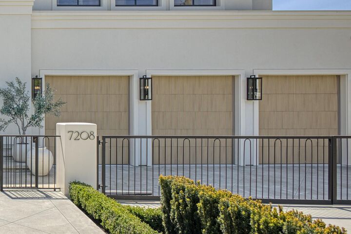 Property Photo: 7208 Sutliff Street BC V5A 1M9