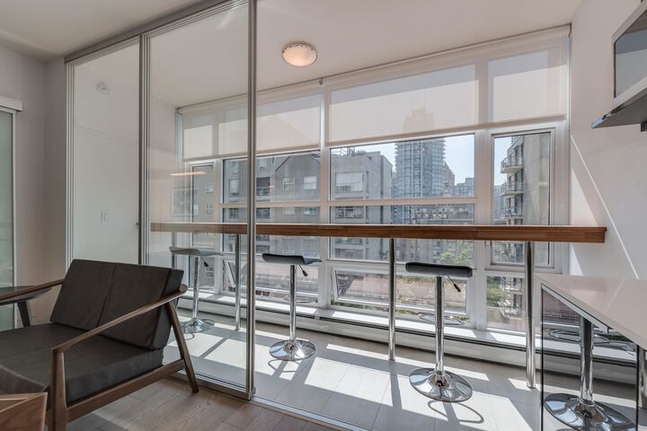 Property Photo:  1283 Howe Street 705  BC V6Z 1C1 