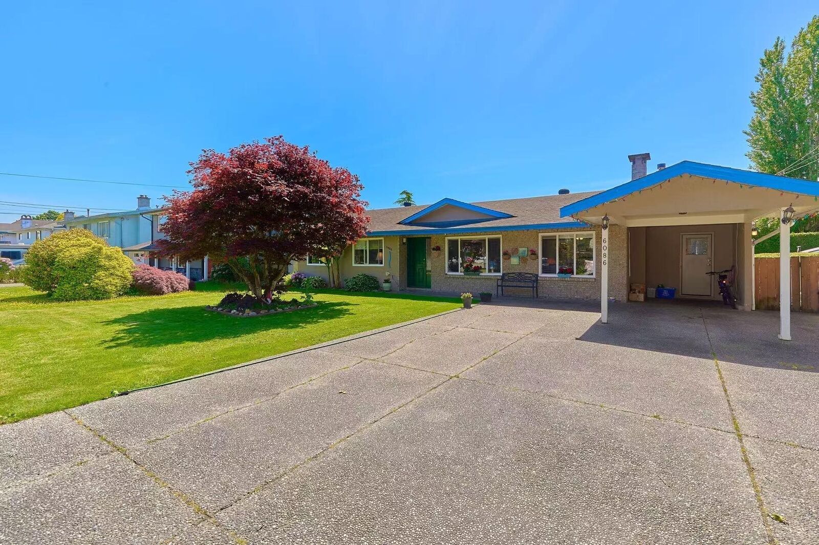 Property Photo: 6086 49 Avenue BC V4K 1Z1