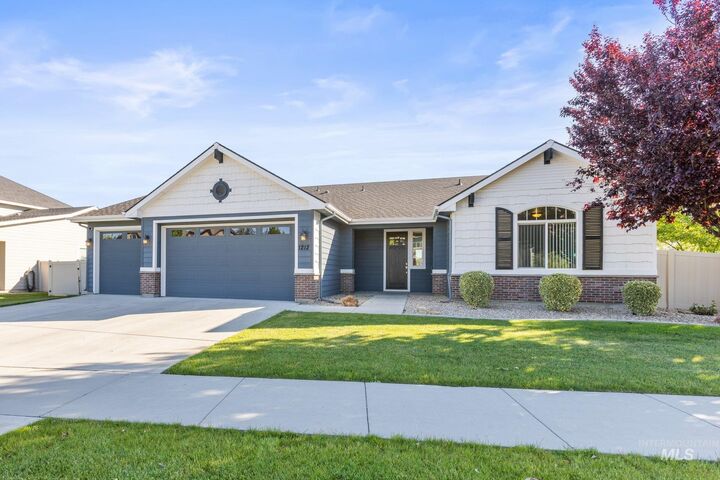 Property Photo:  1212 W Olds River Dr.  ID 83642 