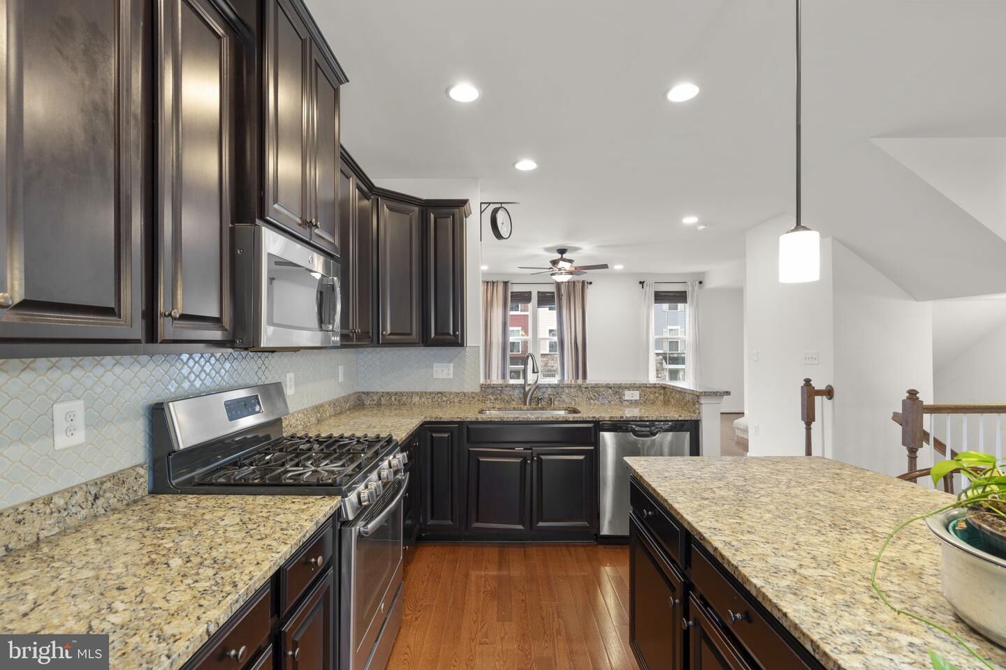 Property Photo: 41690 McMonagle Square VA 20105