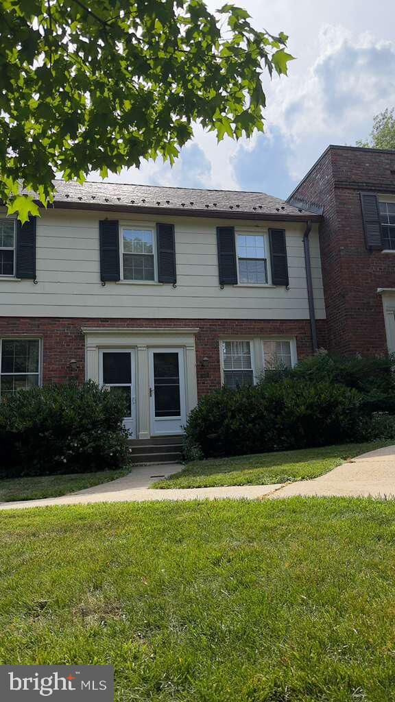 Property Photo:  1400 S Barton Street 419  VA 22204 