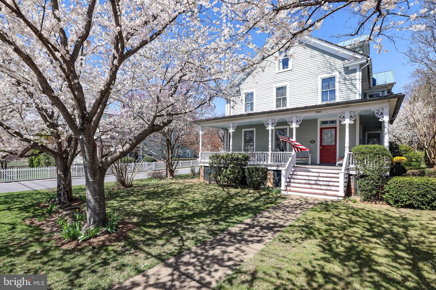 Property Photo:  301 E Main Street  VA 20132 