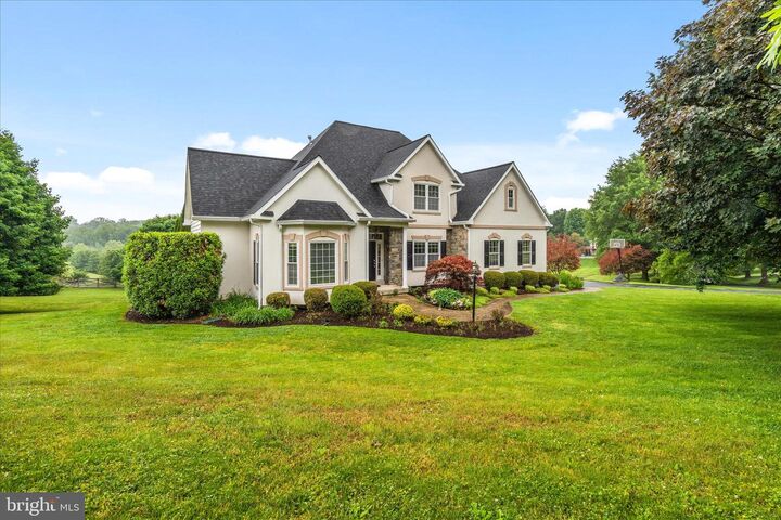 Property Photo:  23813 Echo Creek  MD 20882 