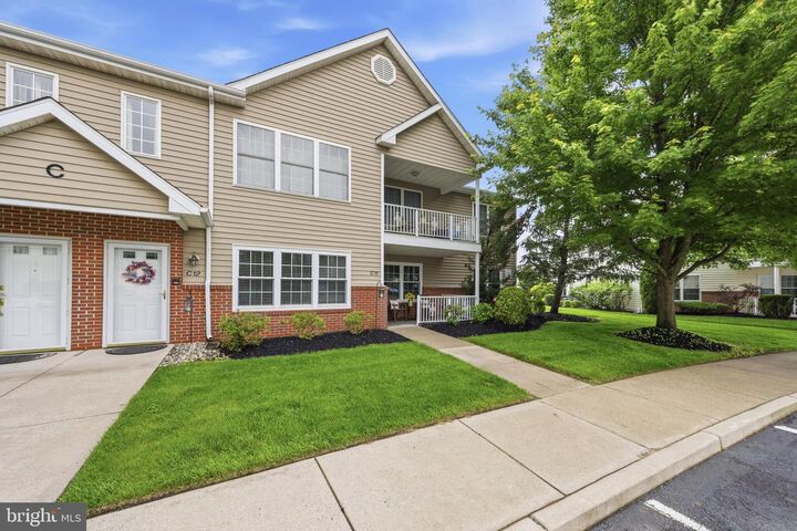 Property Photo:  11 Pristine Place  NJ 08080 