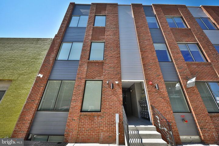 Property Photo:  962 N 8th Street 1  PA 19123 