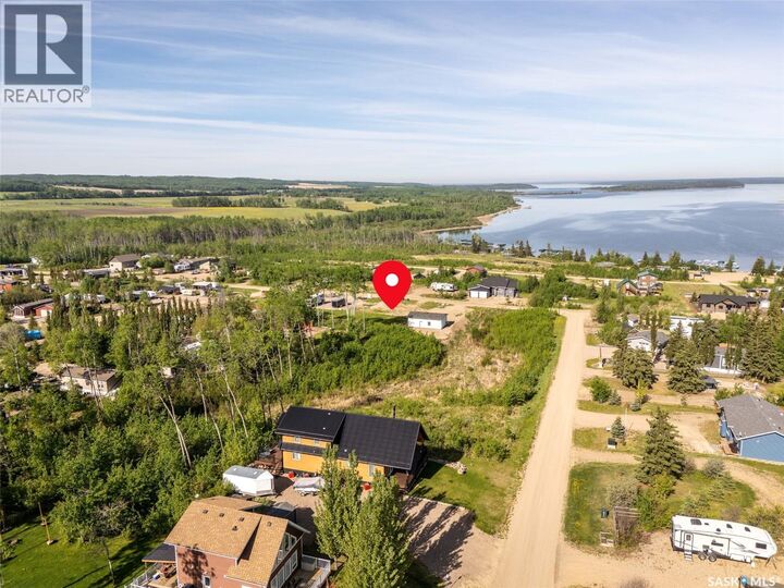 Property Photo:  914 Diamond Willow Drive  SK S0M 1A0 