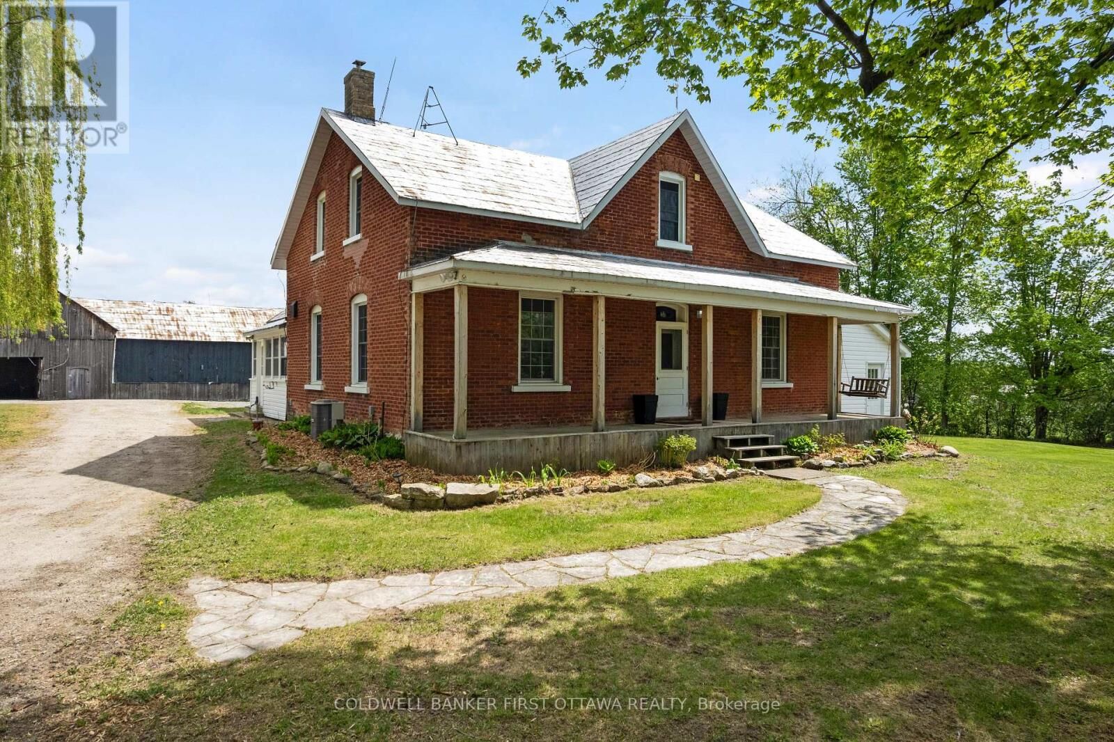 Property Photo: 898 Highway 511 ON K7H 3C9