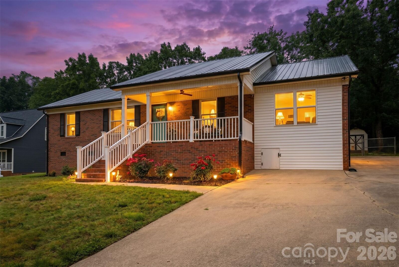 Property Photo:  1293 Hickory Nut Lane  NC 28092 