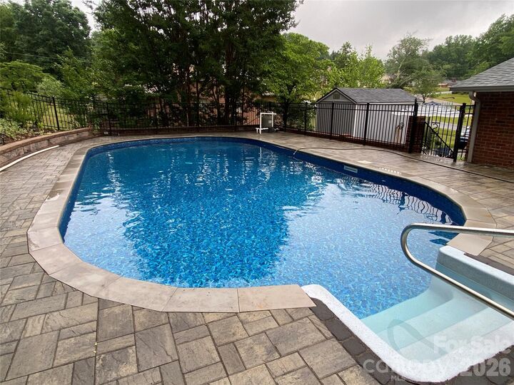 Property Photo: 2959 Ramblewoods Drive NC 28690