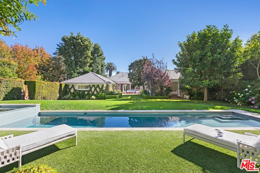Property Photo: 201 S Bristol Ave CA 90049