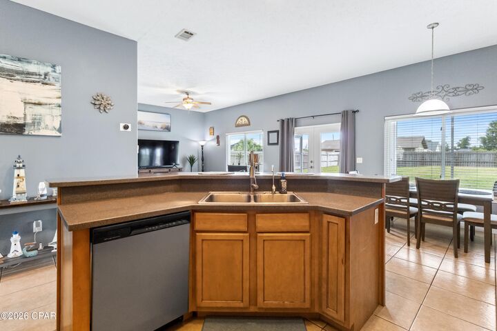Property Photo: 2241 Sewanee Street FL 32444