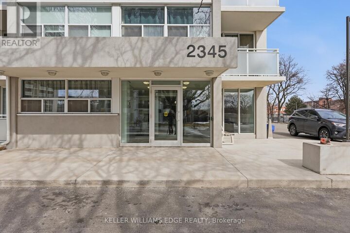 Property Photo:  2345 Confederation Parkway 703  ON L5B 2H3 