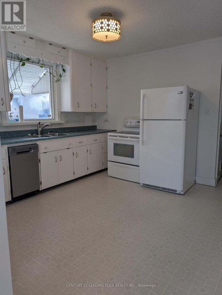Property Photo: 44 Macdonald Street South ON K7S 2W5