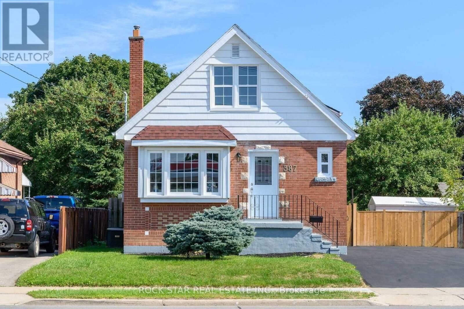 Property Photo:  387 Upper Gage Avenue Lower  ON L8K 4X9 