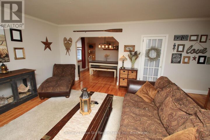 Property Photo: 773 Scollard Street ON P1B 5A3
