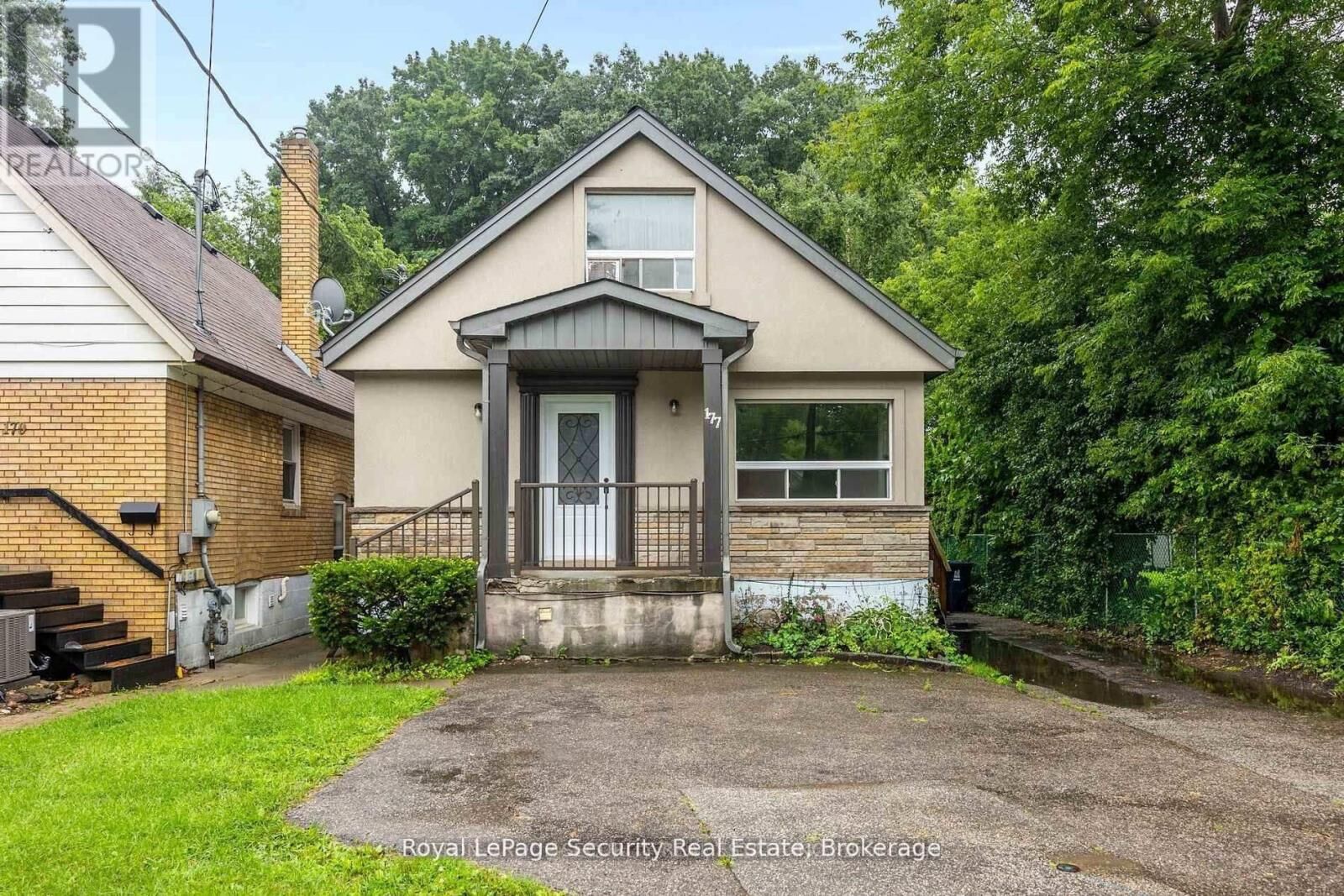 Property Photo:  177 Clonmore Drive  ON M1N 1Y2 