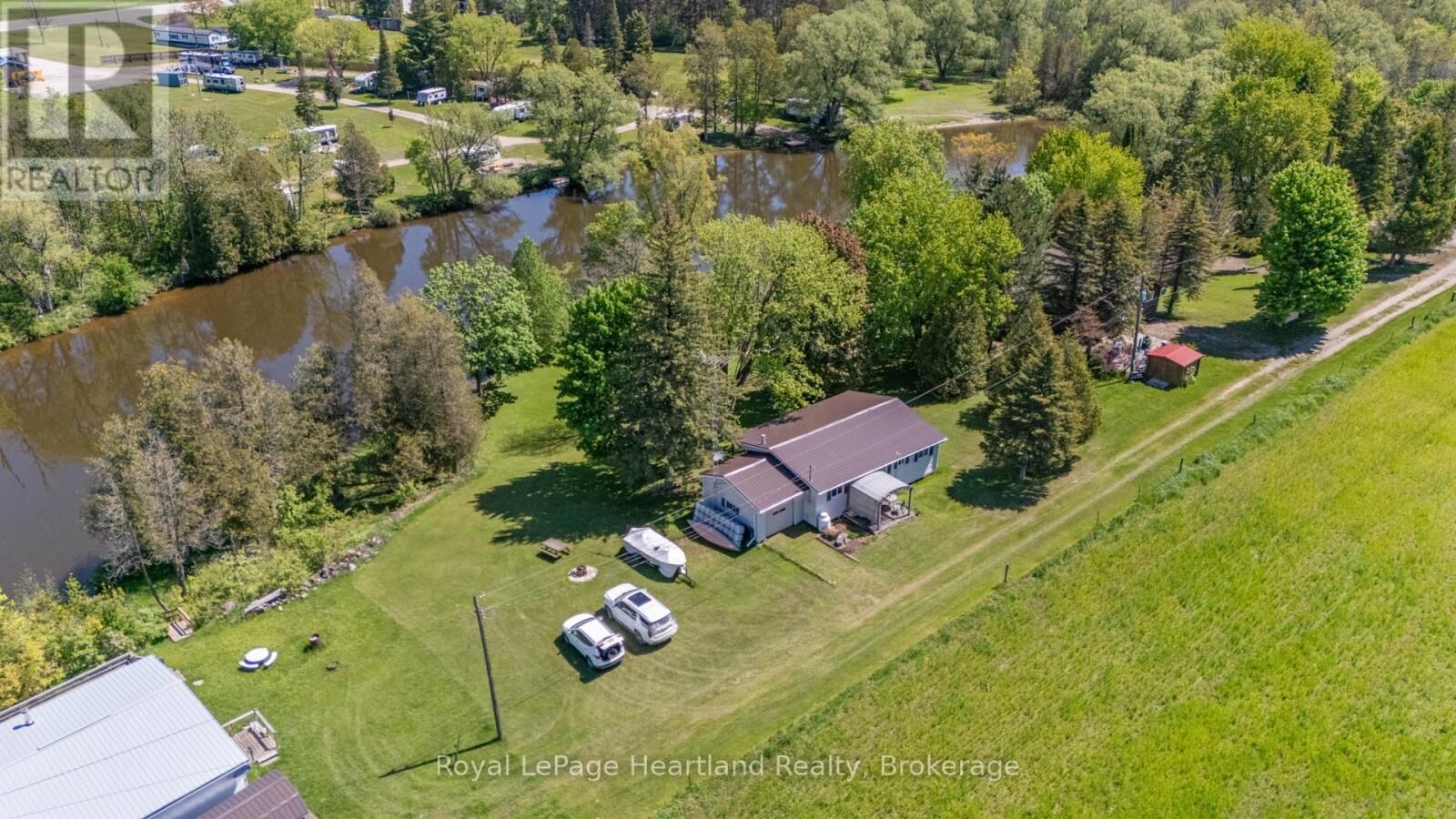 Property Photo:  48 Poechman Lane  ON N0G 2V0 