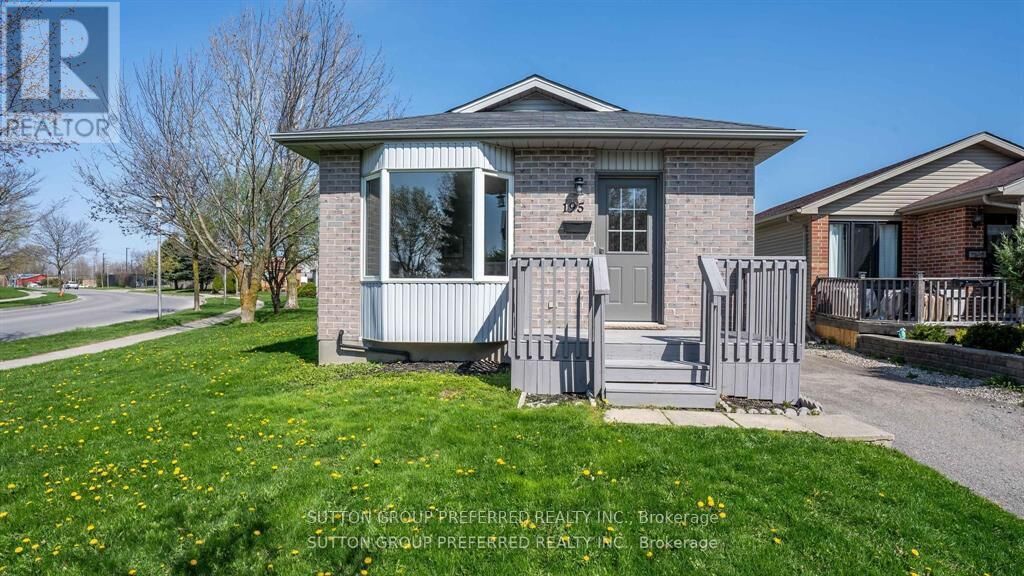 Property Photo:  195 Simpson Crescent  ON N5V 5E1 