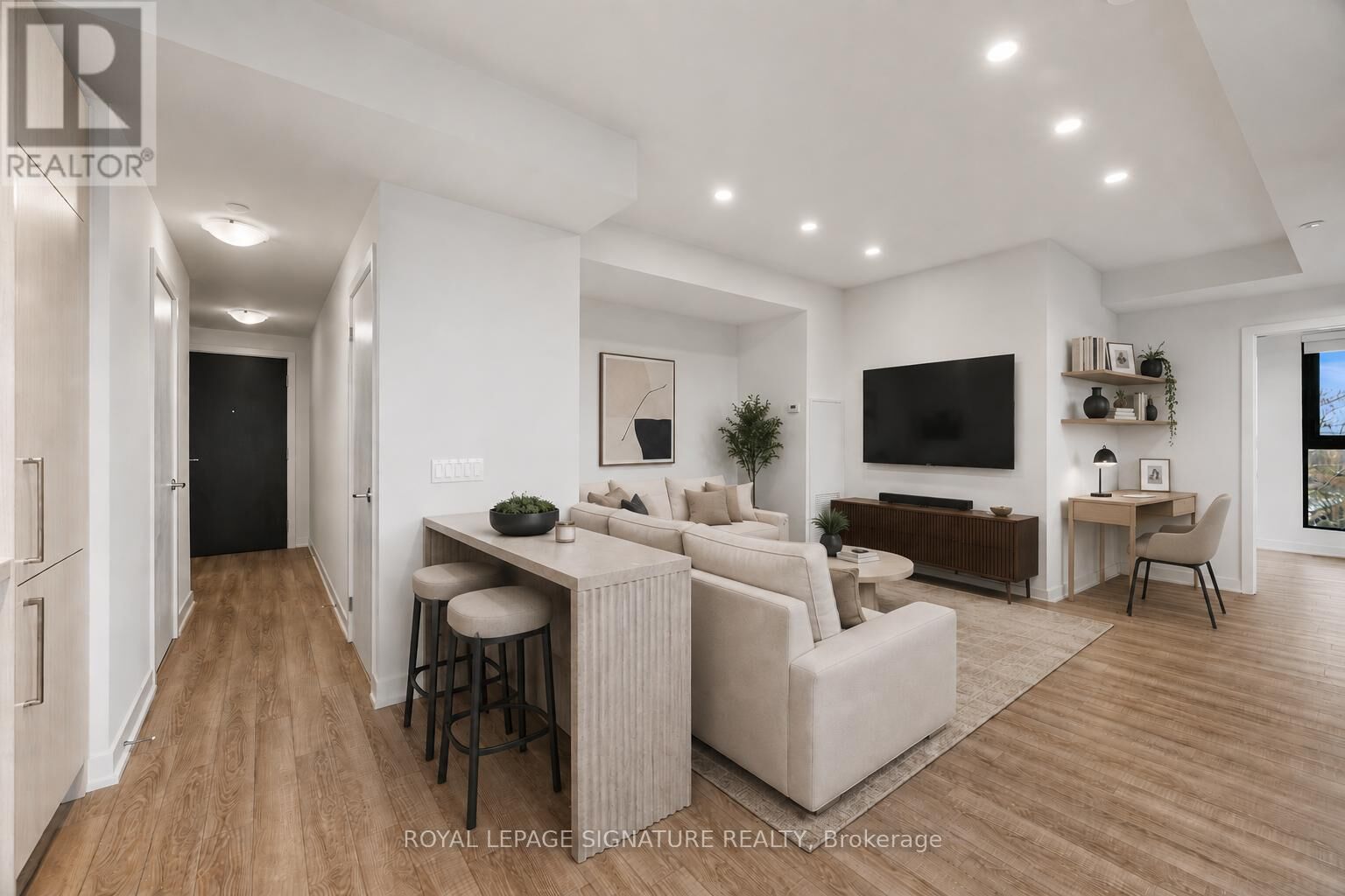 Property Photo:  250 Lawrence Avenue West 609  ON M5M 1B2 