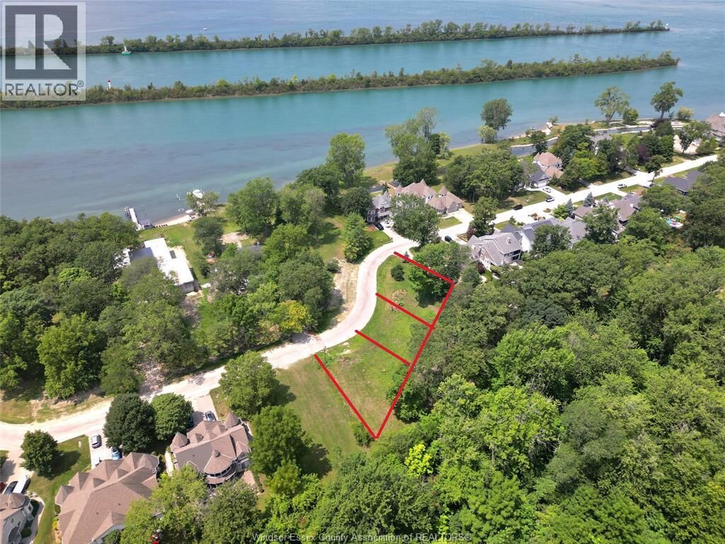 Property Photo:  271 Crystal Bay  ON N9V 4A6 