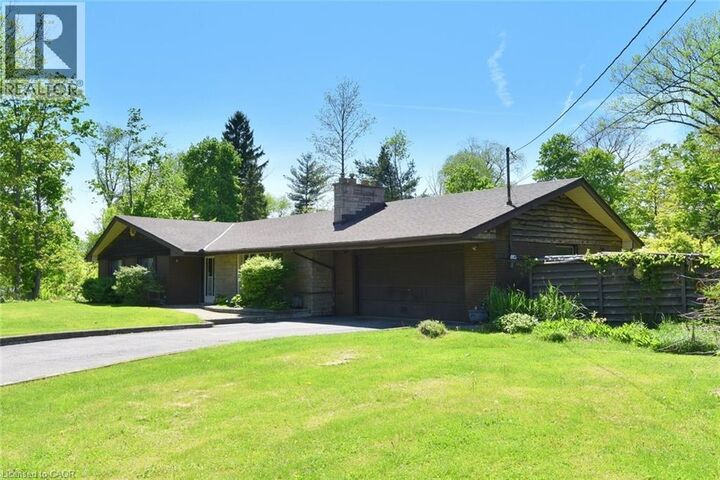Photo de la propriété:  938 Courtland Drive  ON L9G 3L1 