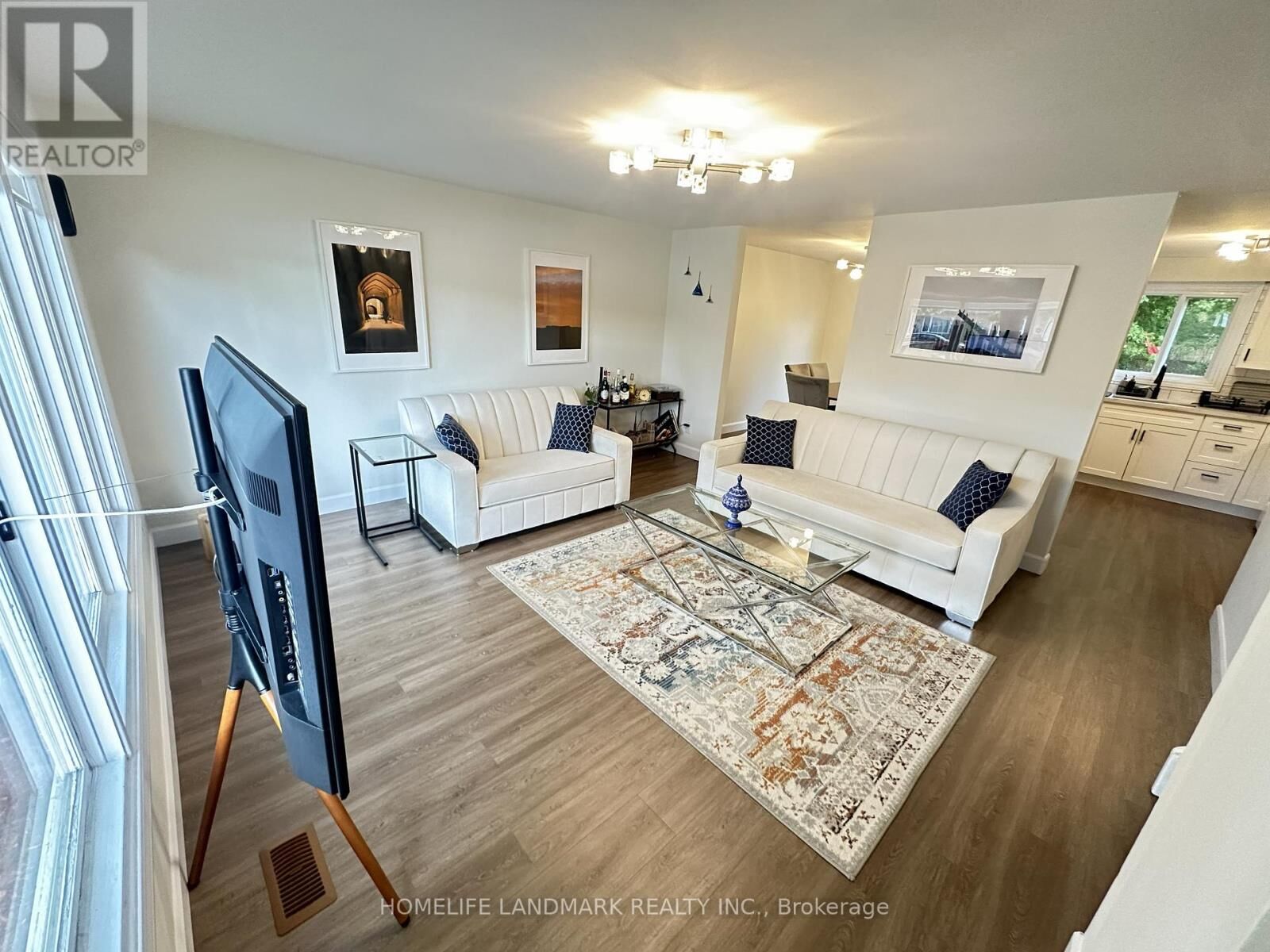 Property Photo: 754 Parkview Crescent ON N3H 4X8
