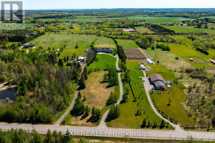 Property Photo:  473449 County Rd 11  ON L9W 0R3 