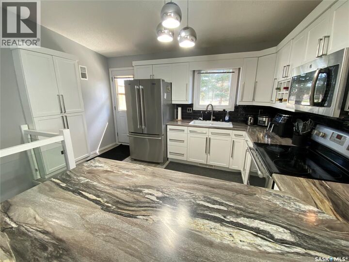Property Photo: 68 Fenson Crescent SK S3N 3S5
