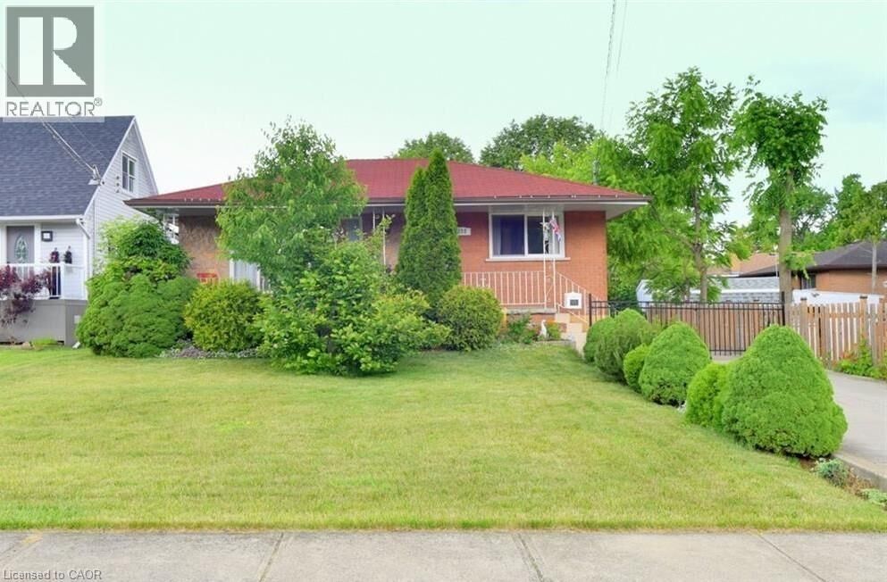 Property Photo:  238 Fairridge Road  ON L8K 5M4 