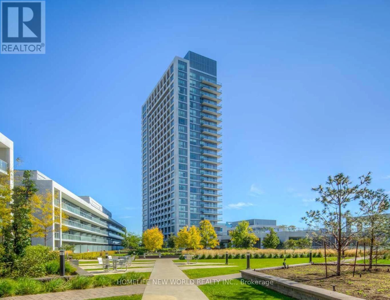 Property Photo: 30 Herons Hill Way 2501 ON M2J 0A7