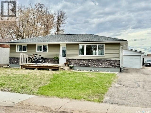 Property Photo: 55 Folley Crescent SK S0K 2M0