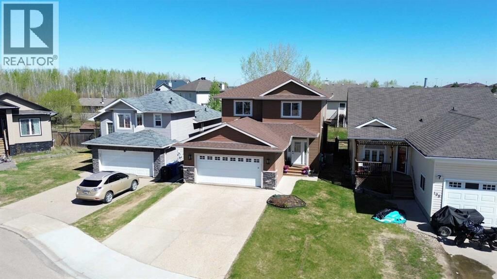 Property Photo:  194 Nelson Lane  AB T9K 2S9 