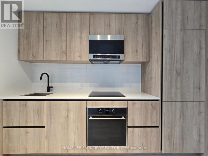 Property Photo:  117 Broadway Avenue 2803  ON M4P 1V3 