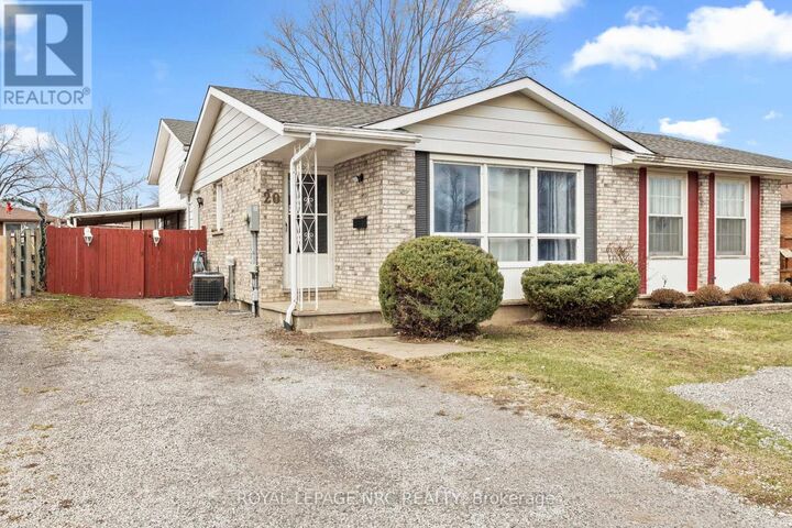 Property Photo:  20 Canterbury Drive  ON L2P 3M7 