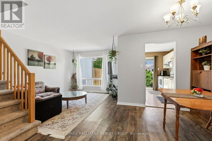Property Photo:  290 Stoneway Drive  ON K2G 6B8 