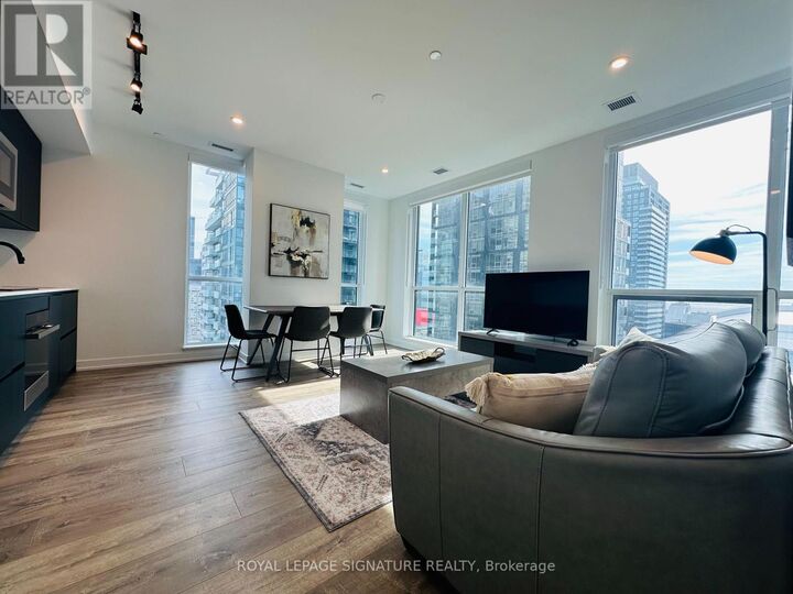 Property Photo: 327 King Street West 2602 ON M5V 0W7