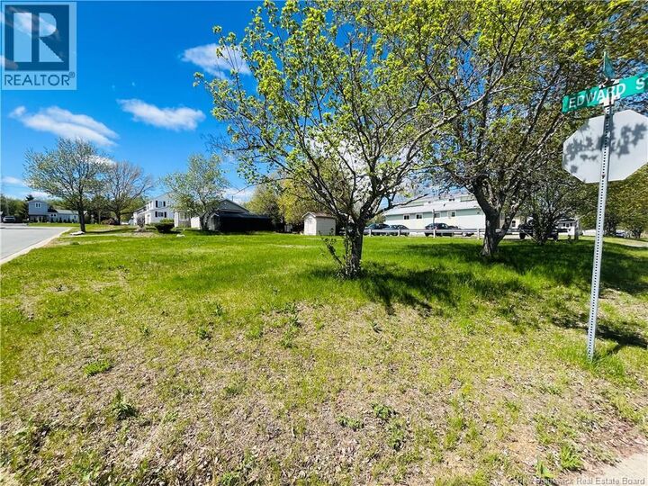 Property Photo:  390 Edward Street  NB E1V 2Z4 