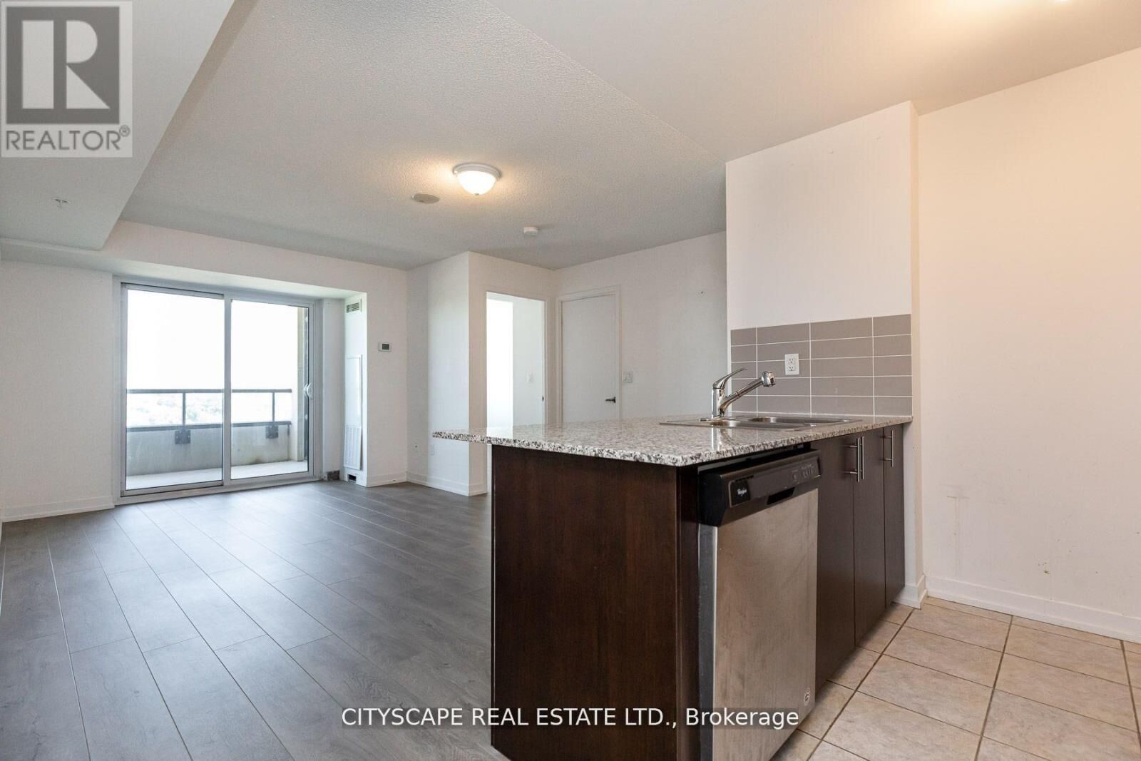 Property Photo:  1410 Dupont Street 1910  ON M6H 2B1 