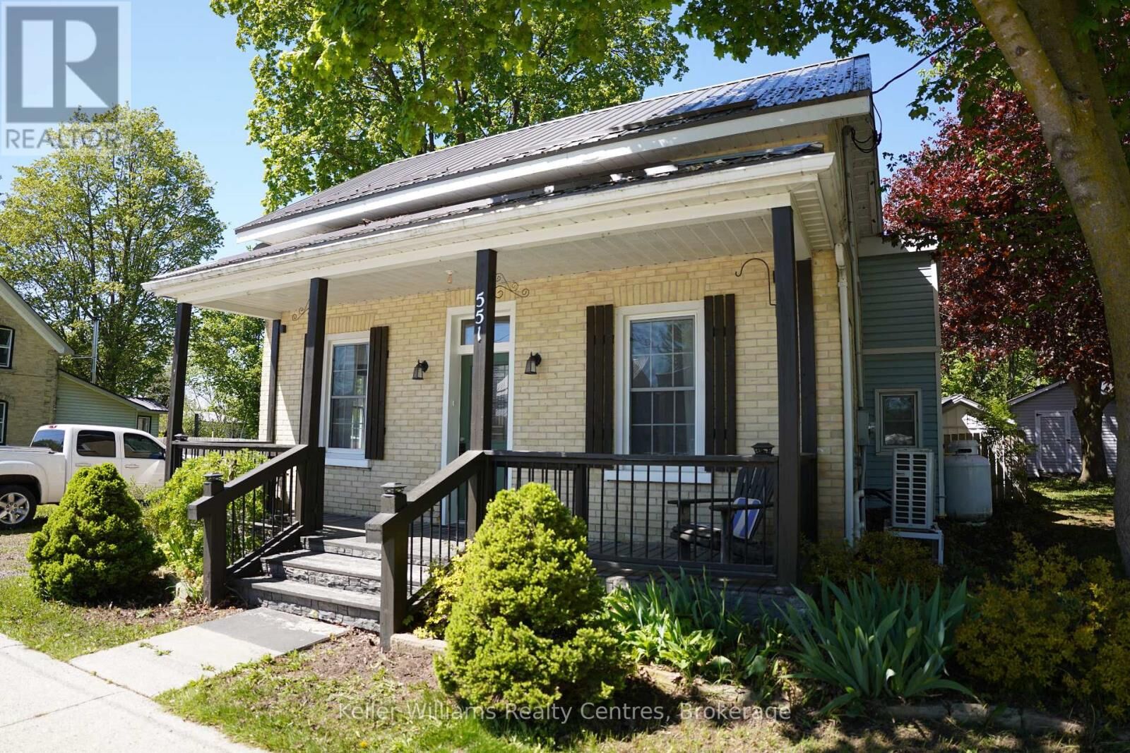 Property Photo: 551 Louisa Street ON N0G 1C0