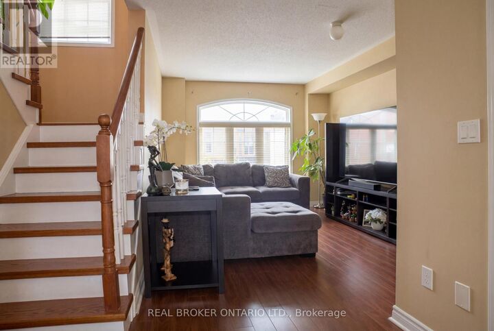 Property Photo:  34 Axelrod Avenue  ON L6Y 5S9 