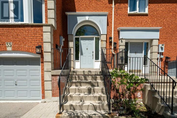Property Photo:  80 McCallum Drive 35  ON L4C 9X5 