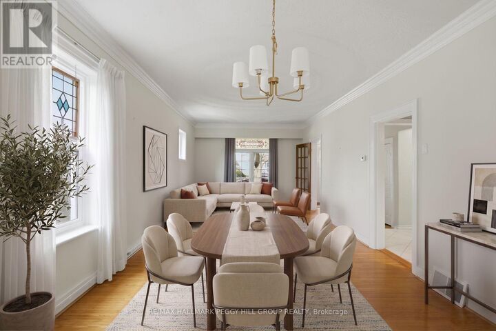 Property Photo: 404 Manly Street ON L4R 3E3