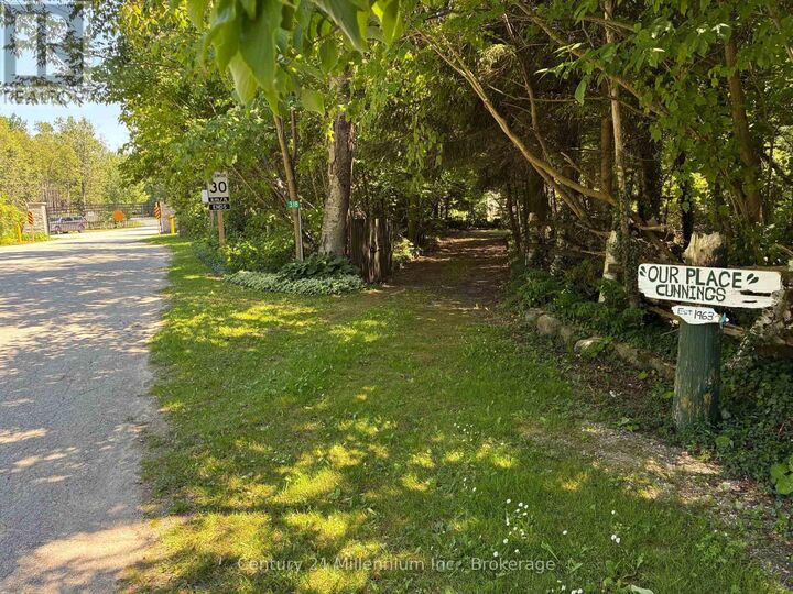 Property Photo: 318 Victoria Street ON N0G 2T0