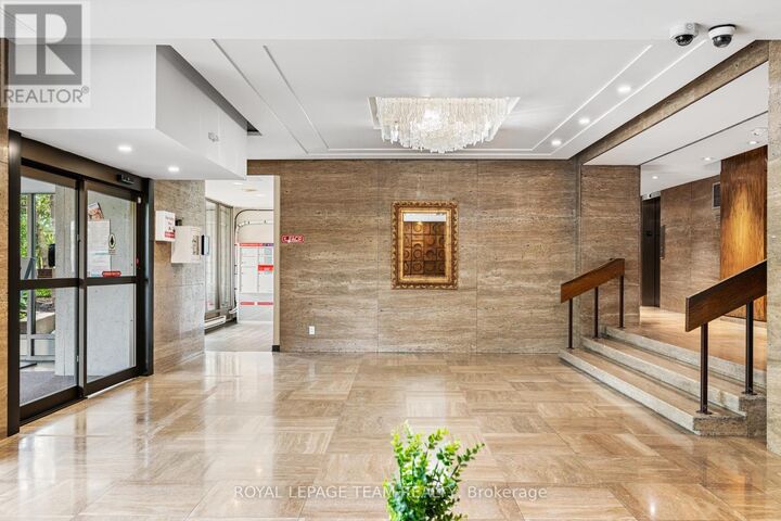 Property Photo: 2625 Regina Street 507 ON K2B 5W8