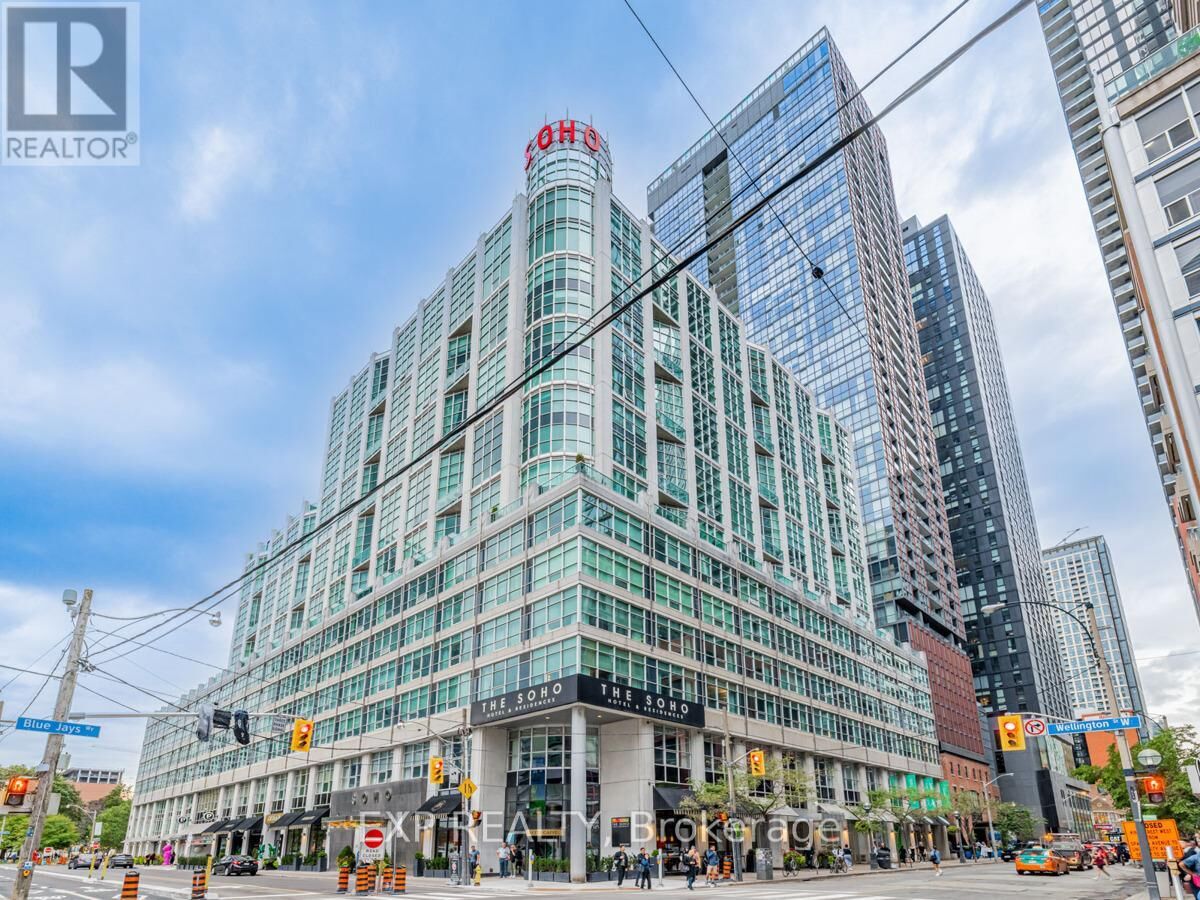 Property Photo: 36 Blue Jays Way 622 ON M5V 3T3