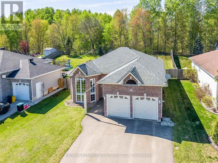 Property Photo: 663 Fairview Avenue South ON K8A 8N4