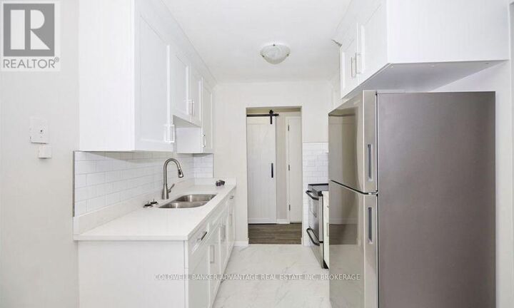 Property Photo:  136 Wilton Avenue 1  ON L3C 2A4 